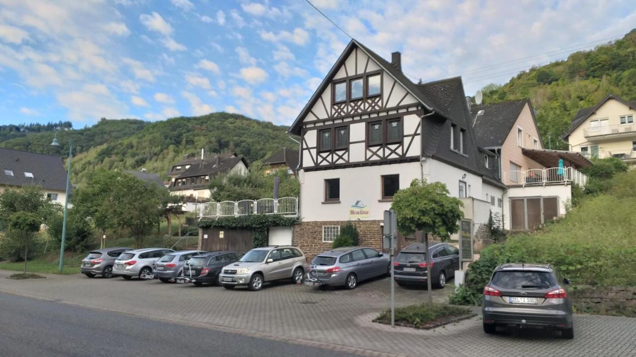 Moselina Ferienwohnungen Sankt Aldegund Exterior foto